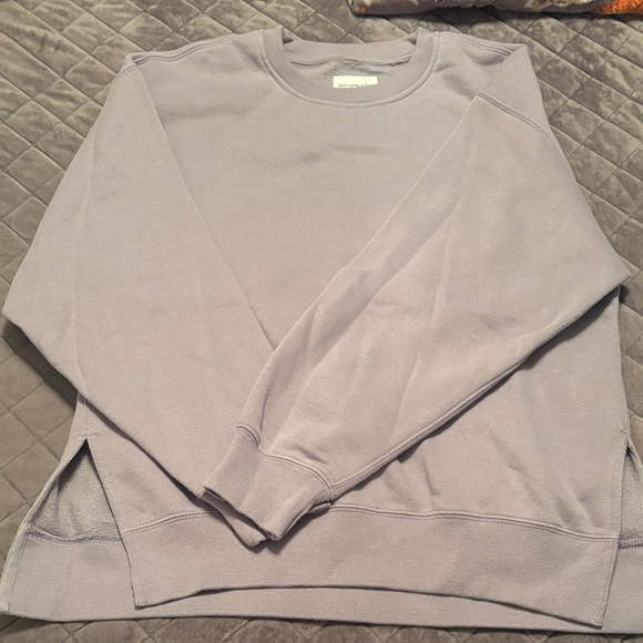Abercrombie & Fitch Tops - Abercrombie & Fitch Light Gray Sweatshirt medium
